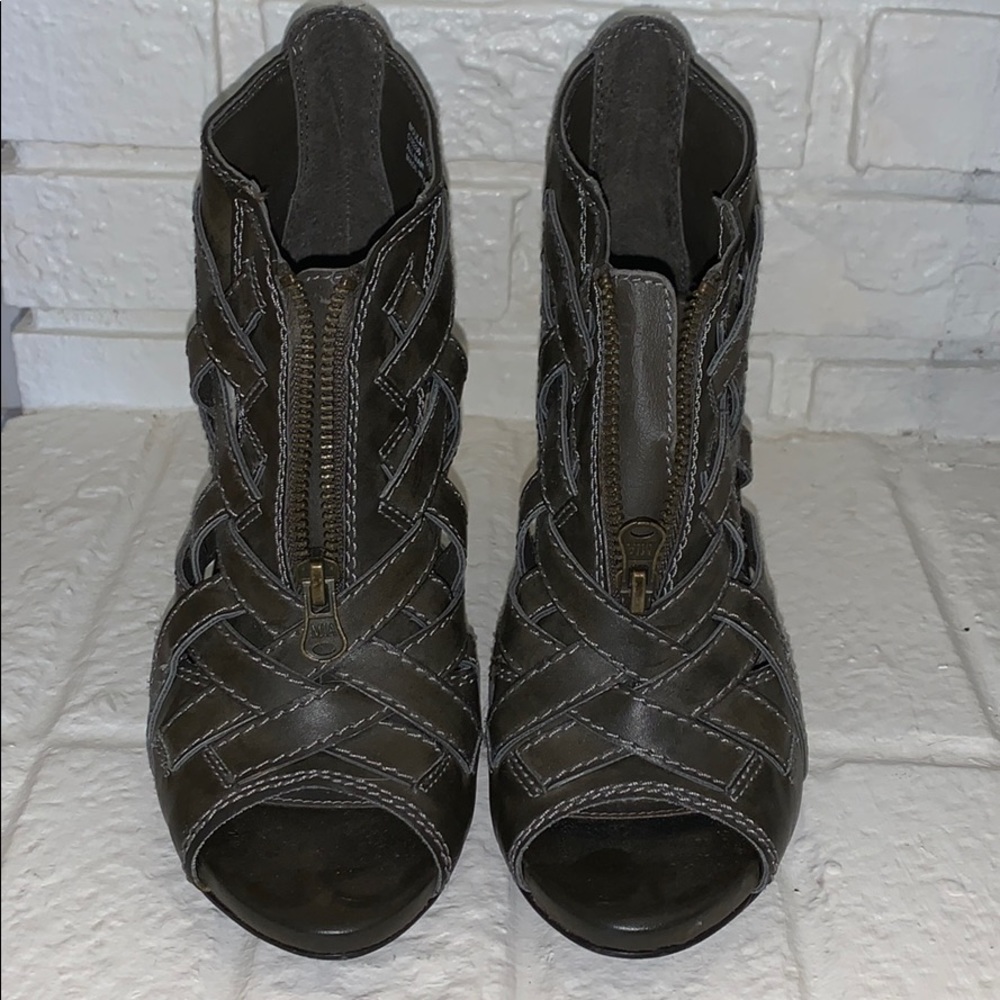 Women’s MIA Moulin Rouge heels